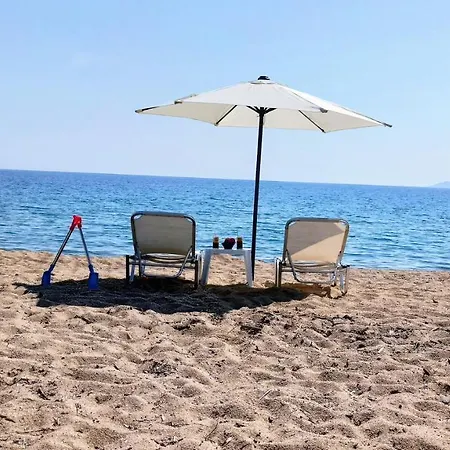 Xd Al Mare Hébergement de vacances Ierissos
